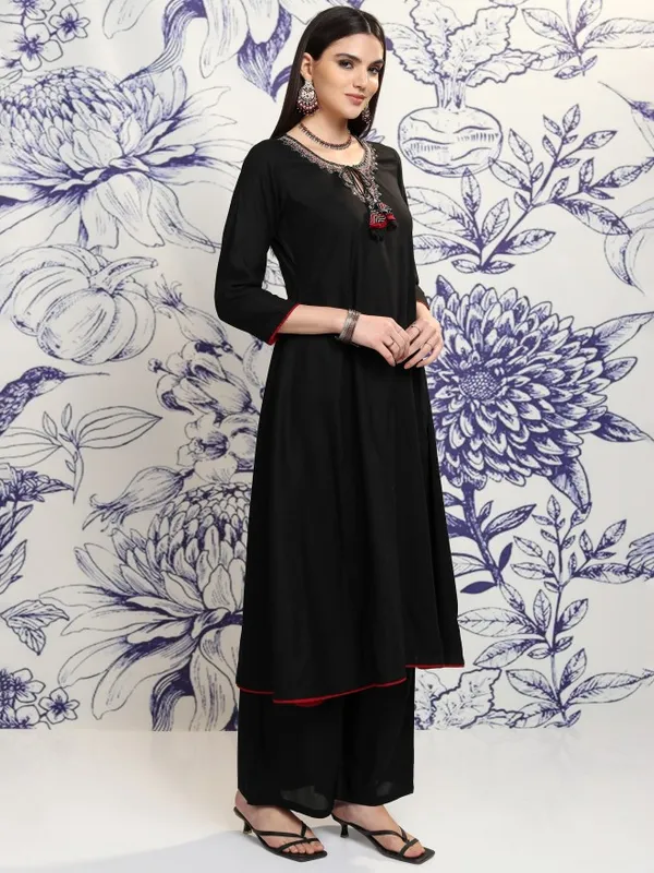 Vishudh Women Black Embroidered Kurta With Trousers And Dupatta