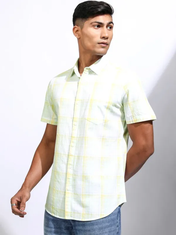 Locomotive Men Yellow Checked Regular Fit Casual Shirt
