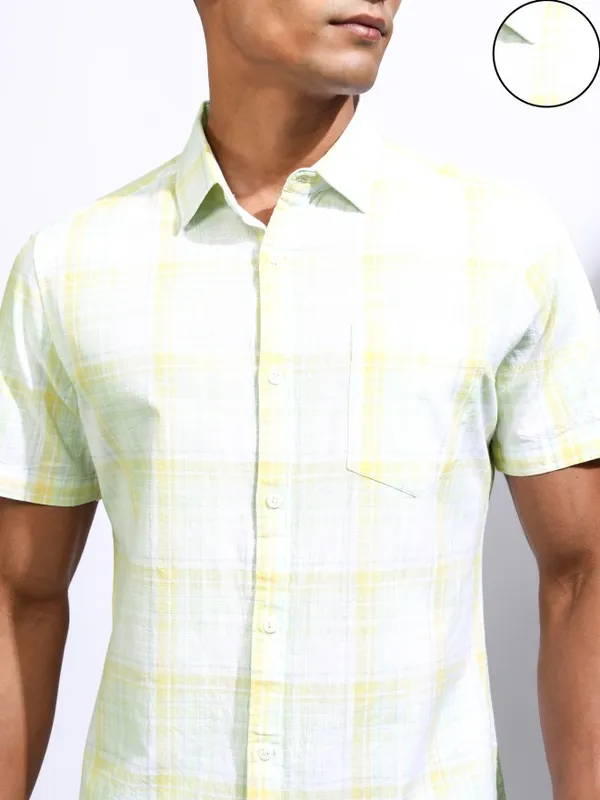 Locomotive Men Yellow Checked Regular Fit Casual Shirt