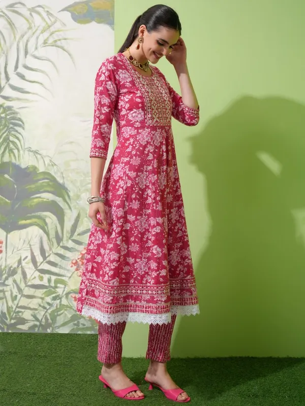 Vishudh Women Pink Printed Kurta With Trouser And Dupatta