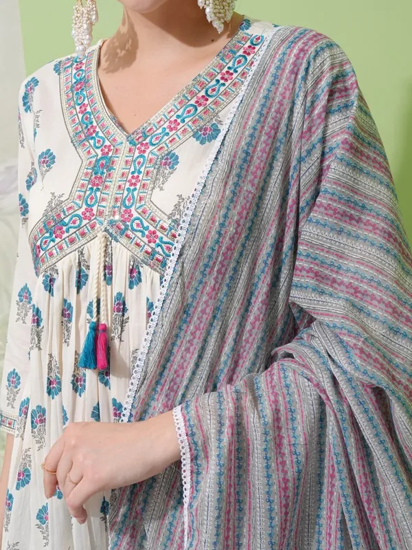 Vishudh Women White Printed Kurta With Trouser And Dupatta