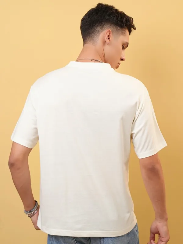 Locomotive Premium Men Off White Relaxed Fit Drop Shoulder Round Neck Half Sleeve T-Shirt