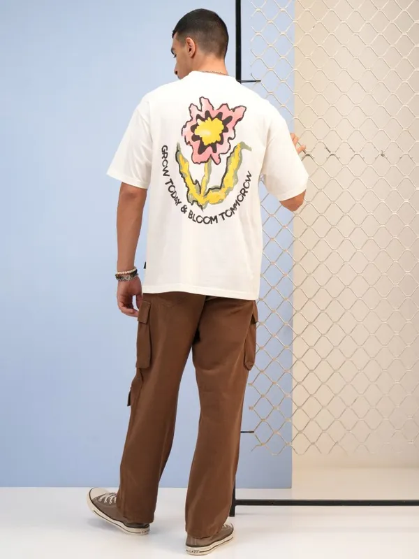  Highlander Men Off White Printed Round Neck T-Shirts