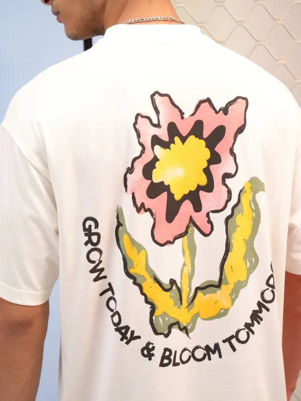  Highlander Men Off White Printed Round Neck T-Shirts