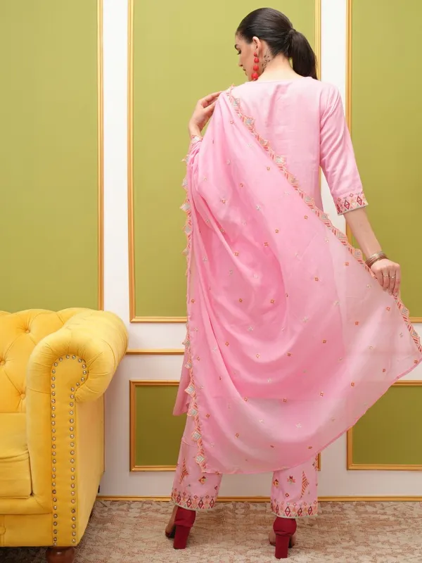  Vishudh Women Pink Embroidered Kurta Sets