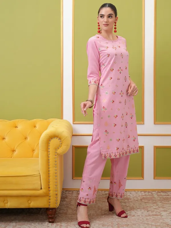  Vishudh Women Pink Embroidered Kurta Sets
