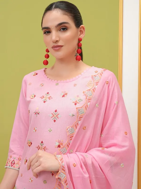  Vishudh Women Pink Embroidered Kurta Sets