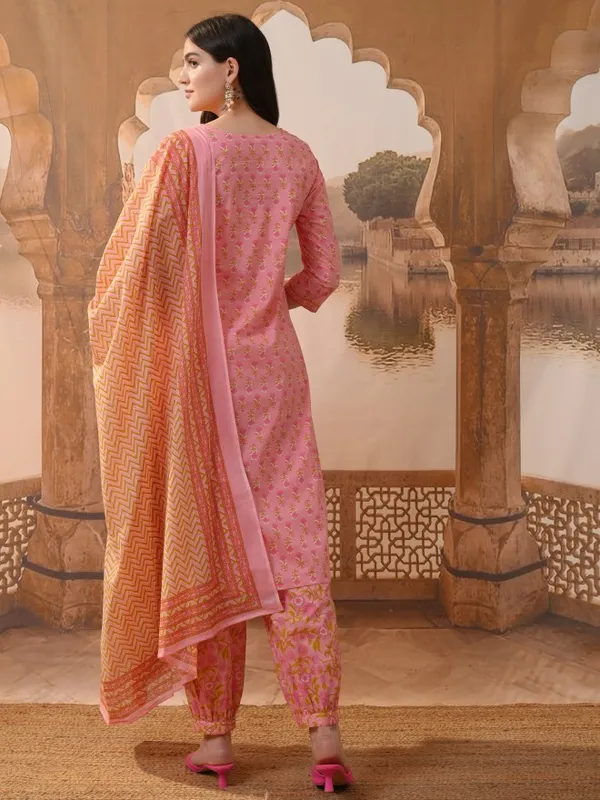 Vishudh Women Pink Printed Kurta With Trousers & Dupatta