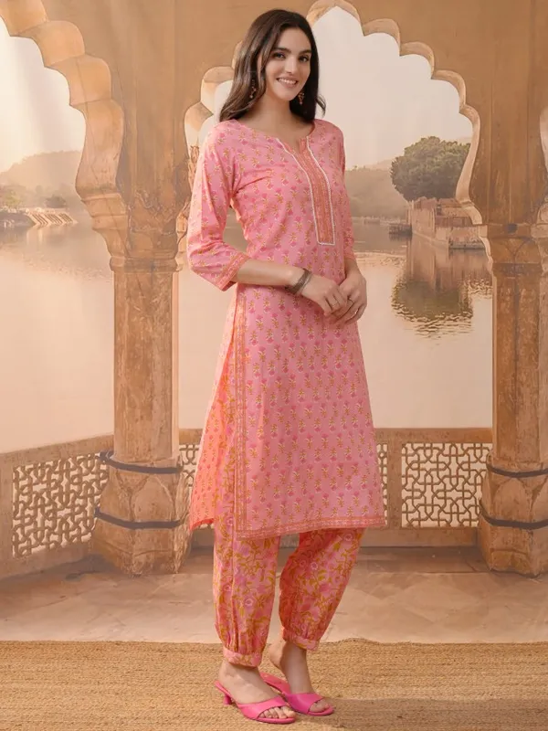 Vishudh Women Pink Printed Kurta With Trousers & Dupatta