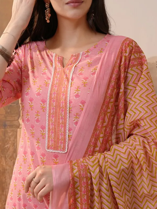 Vishudh Women Pink Printed Kurta With Trousers & Dupatta