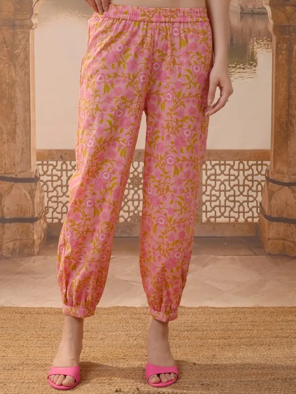 Vishudh Women Pink Printed Kurta With Trousers & Dupatta
