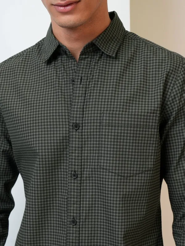 Highlander Men Olive Checked Slim Fit Casual Shirt