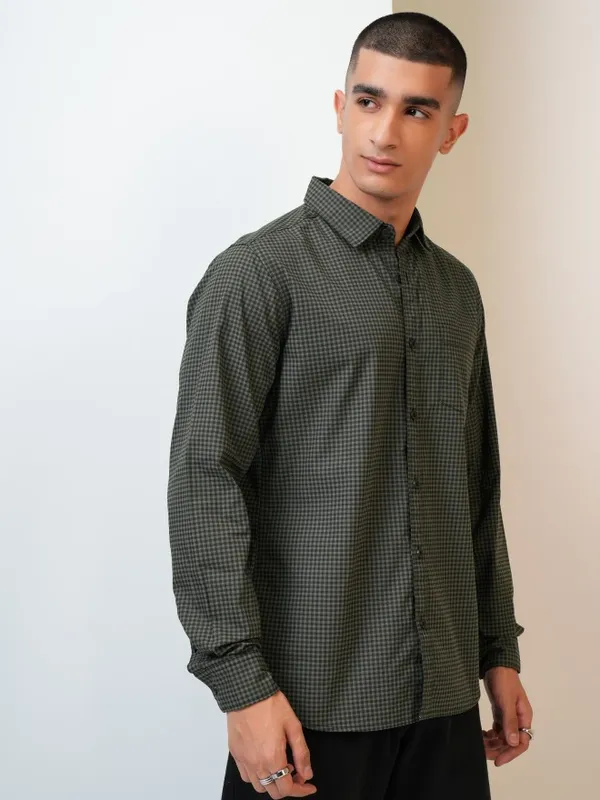 Highlander Men Olive Checked Slim Fit Casual Shirt