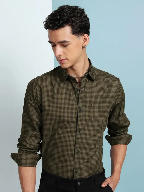 Highlander Men Brown Checked Slim Fit Casual Shirt