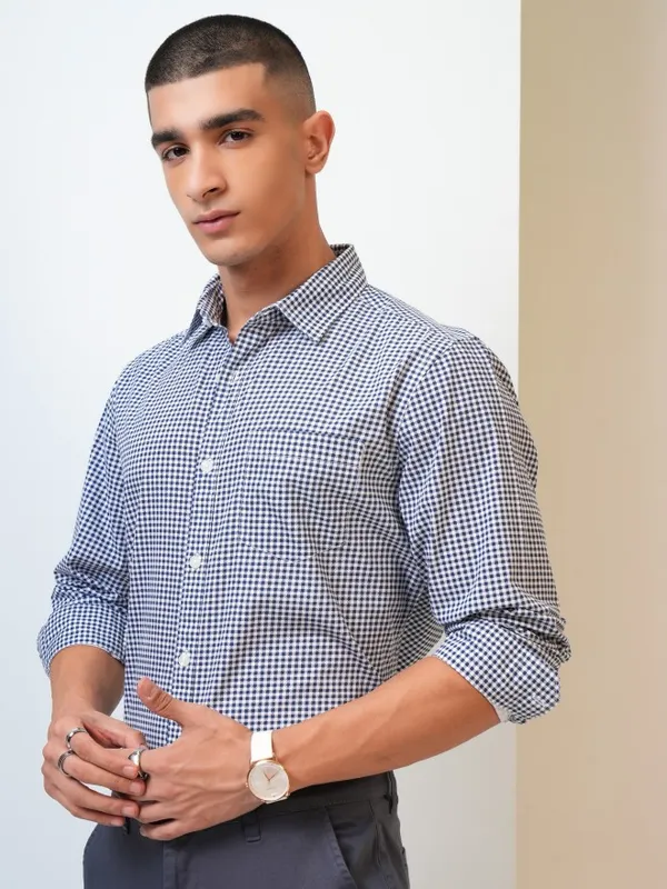 Highlander Men Blue/White Checked Slim Fit Casual Shirt