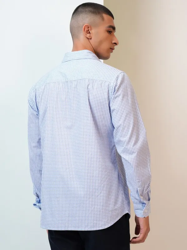 Highlander Men Blue/White Checked Slim Fit Casual Shirts