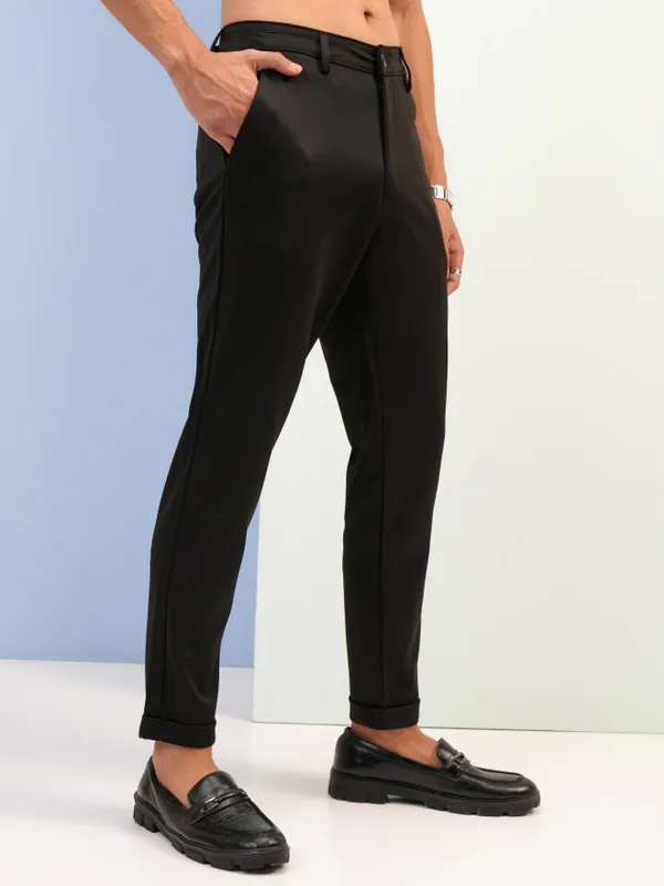  Highlander Men Black Tapered Fit Solid Casual Trousers