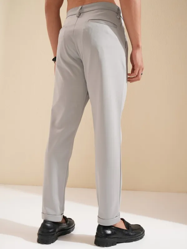 Highlander Men Grey Slim Fit Solid Chinos