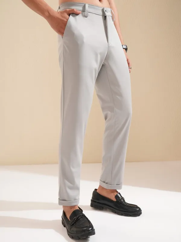 Highlander Men Grey Slim Fit Solid Chinos