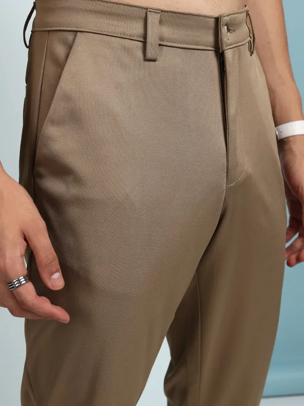 Highlander Men Brown Regular Fit Solid Chinos