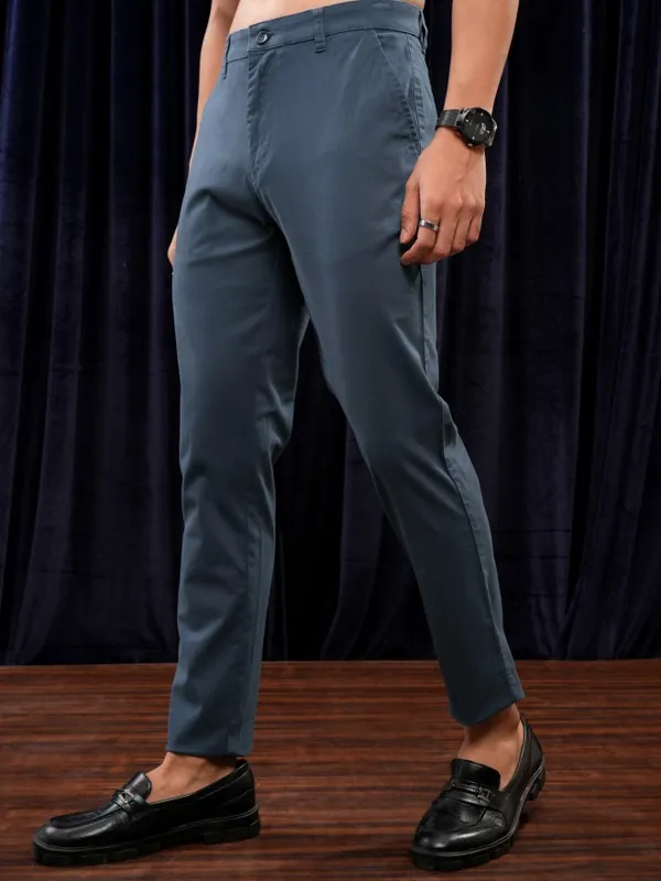 Highlander Men Blue Tapered Fit Chinos Trouser