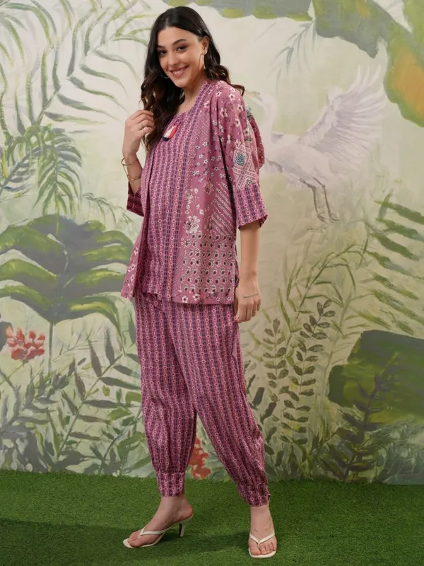 Vishudh Women Pink Top With Trouser