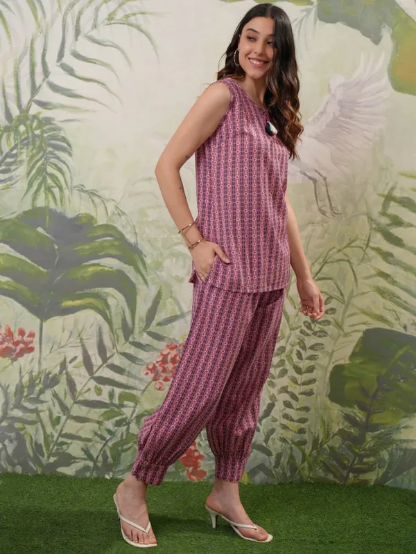 Vishudh Women Pink Top With Trouser