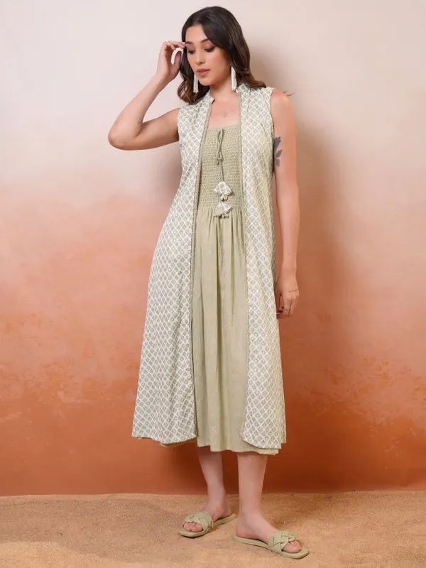 Vishudh Women Green Printed A-Line Dress
