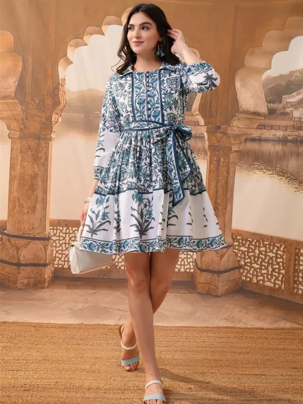 Vishudh Women Blue Printed Fit And Flare Dress