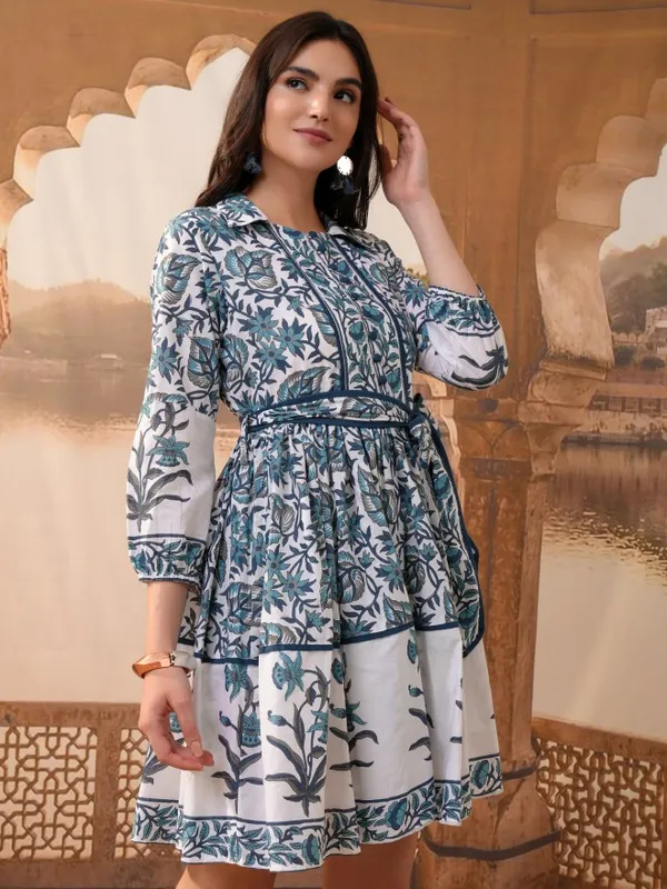 Vishudh Women Blue Printed Fit And Flare Dress