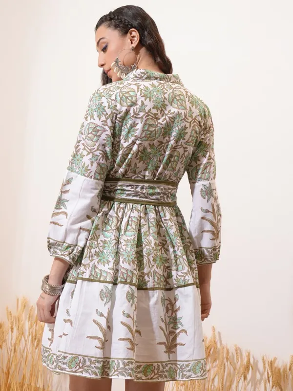 Vishudh Women Green Printed Fit And Flare Dress