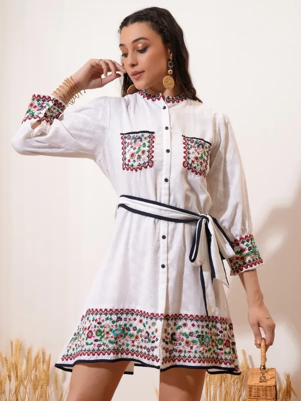 Vishudh Women Off White Embroidered Fit And Flare Dress