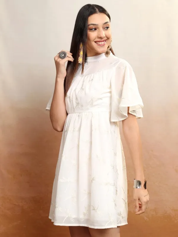 Vishudh Women White Embroidered A-Line Dress