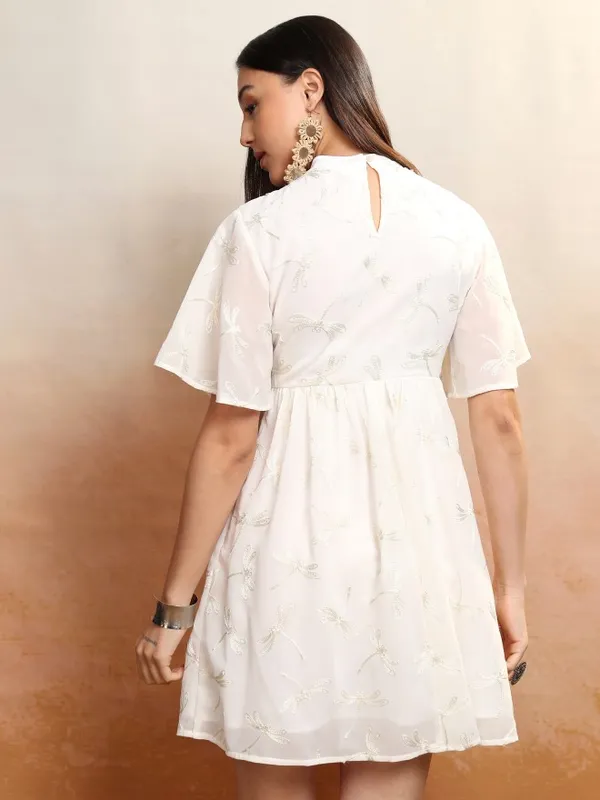 Vishudh Women White Embroidered A-Line Dress