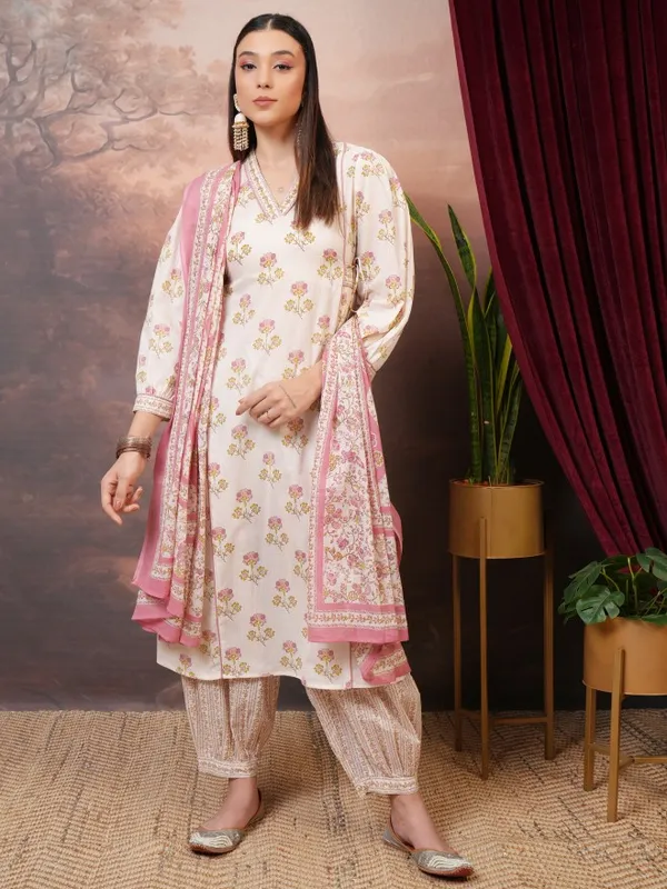  Vishudh Women Pink Printed Kurta Sets