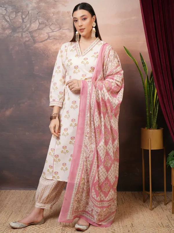  Vishudh Women Pink Printed Kurta Sets