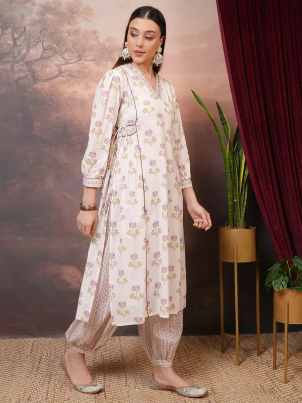  Vishudh Women Purple Printed Kurta Sets