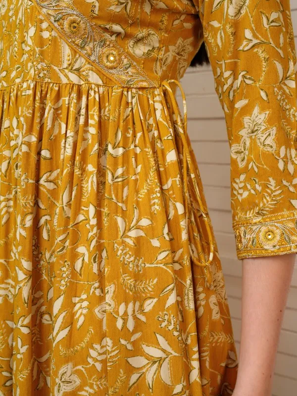 Vishudh Women Mustard Printed Fit and Flare Dress