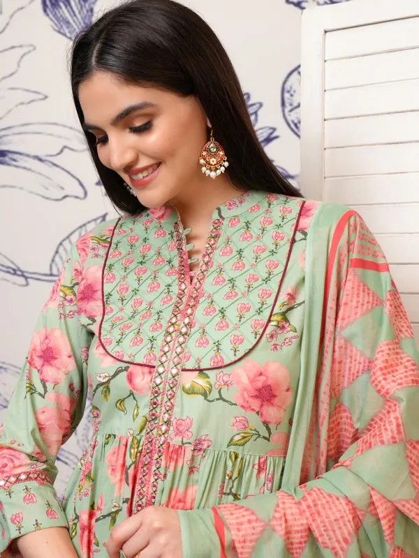 Vishudh Women Green Embroidered Kurta With Trousers And Dupatta