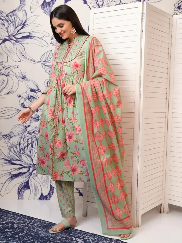 Vishudh Women Green Embroidered Kurta With Trousers And Dupatta