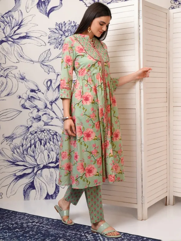 Vishudh Women Green Embroidered Kurta With Trousers And Dupatta