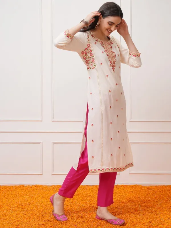 Embroidered Straight Kurta