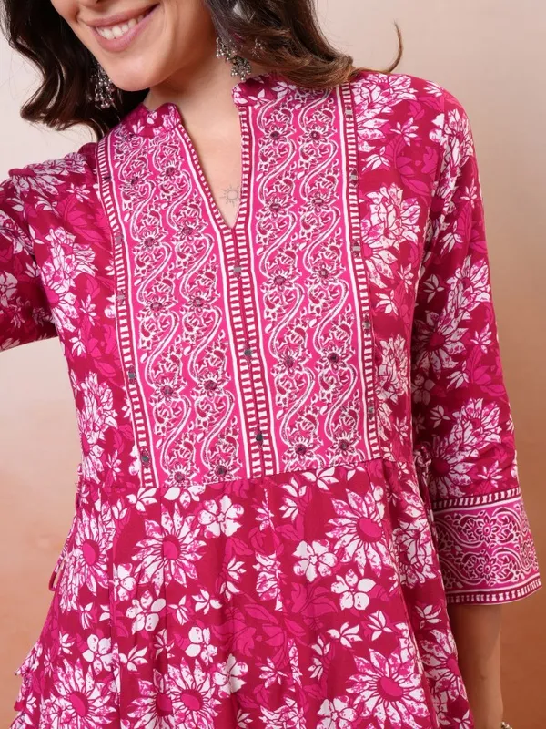 Vishudh Women Pink Printed Fit And Flare Dress