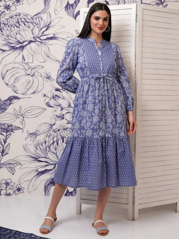 Vishudh Women Blue Printed Fit and Flare Dress
