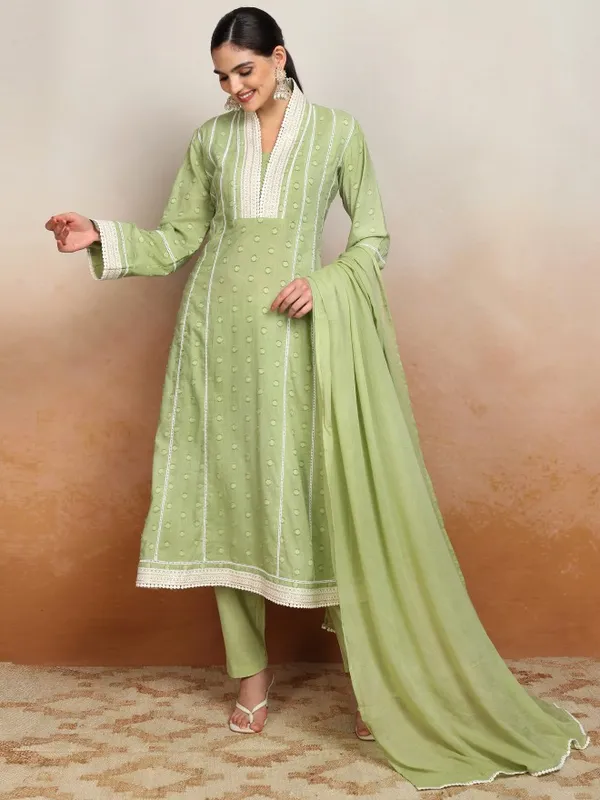 Women Kurta With Trousers & Dupatta