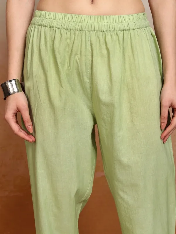 Vishudh Women Green Embroidered Kurta With Trousers And Dupatta