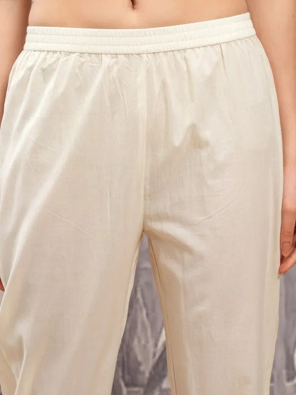 Women Kurta With Trousers & Dupatta