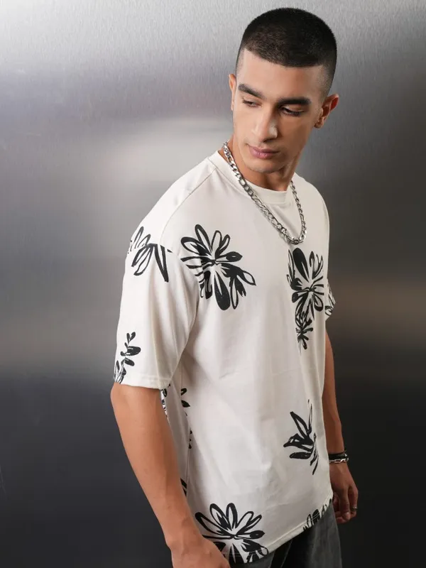 Highlander Men Off White Printed Round Neck Relaxed Fit T-Shirt