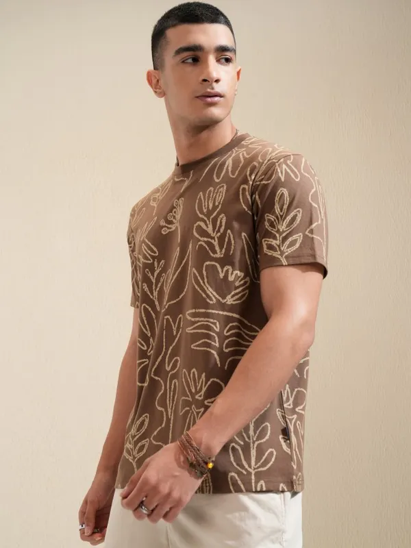 Highlander Men Brown Printed Round Neck Relaxed Fit T-Shirt