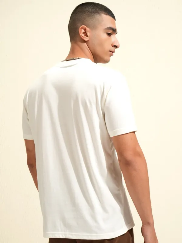 Highlander Men Off White Printed Round Neck T-Shirt